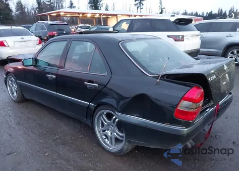 1997 Mercedes-Benz C 230 from USA, damaged, VIN WDBHA23E2VF582124